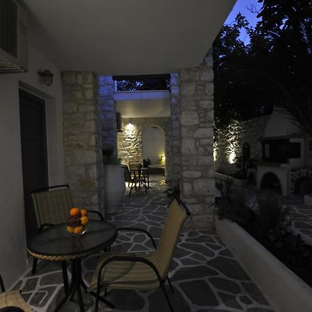 Alexandros Studios Náousa Exterior foto