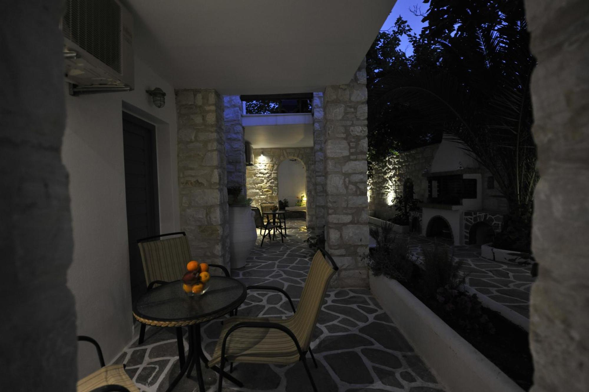 Alexandros Studios Náousa Exterior foto